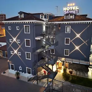 Hotel Momi's ***